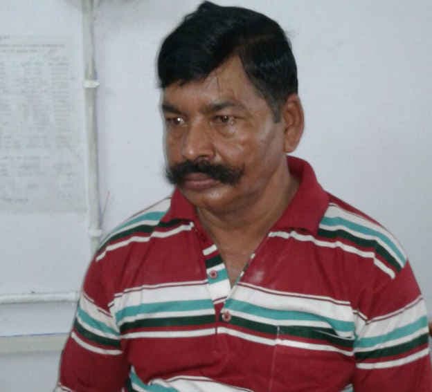 धनबाद में एसीबी की टीम ने दारोगा को 10 हजार रुपये रिश्वत लेते पकड़ा