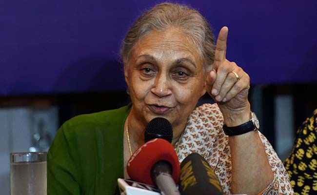 केजरीवाल को नैतिक आधार पर इस्तीफा दे देना चाहिए :शीला दीक्षित
