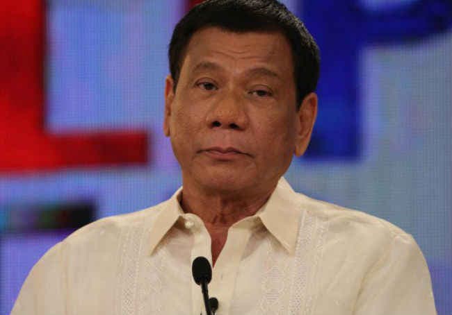 फिलीपीन के राष्ट्रपति दुर्तेते ने ओबामा को गाली देने पर जताया अफसोस