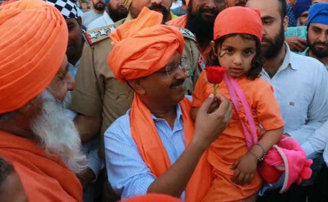 बादलों का खूंटा उखाड़ने पंजाब में आ गया केजरीवाल