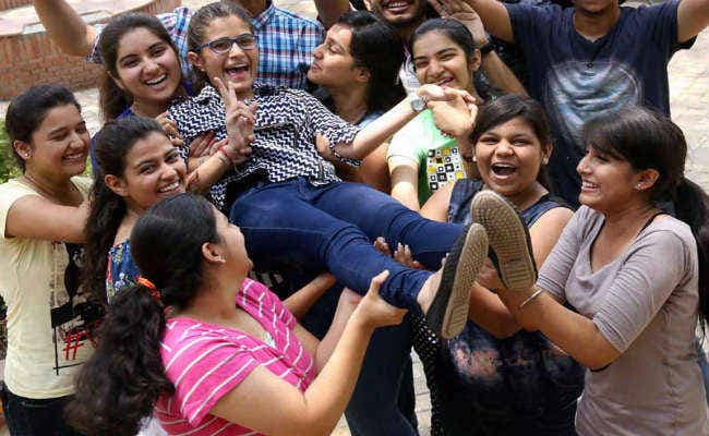 डीयू छात्र संघ चुनाव :  मतदान संपन्न, परिणाम आज