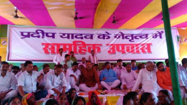 गोड्डा में बाबूलाल मरांडी बैठे दो दिनी उपवास पर