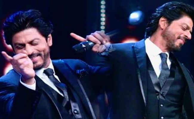 VIDEO: ये है शाहरुख और अबराम का SPIDERMAN LOOK