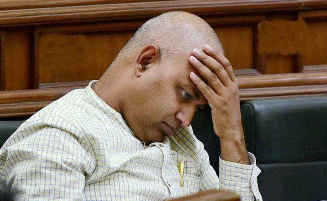 ‘‘आप'''' की मुश्किलें बढ़ी, पूर्व कानून मंत्री सोमनाथ भारती के खिलाफ FIR