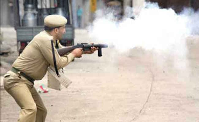 बंगाल में पुलिस फायरिंग में छह लोगों की हुई मौत