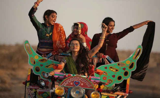 पुरुषों को सीखने की जरूरत कि महिलाओं के साथ कैसे पेश आये : अजय देवगन