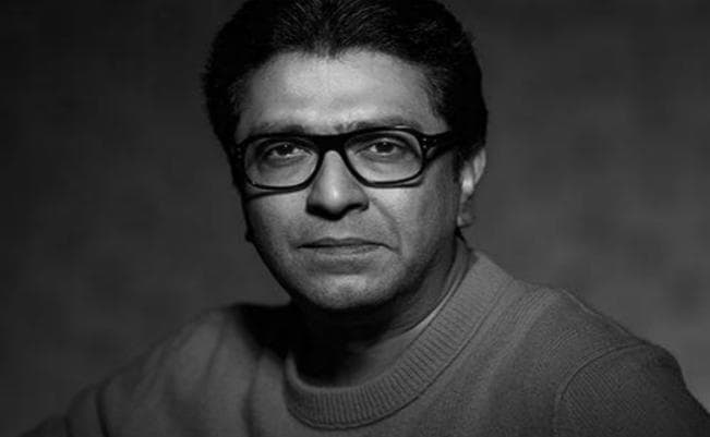 गांधी जयंती पर बापू के साथ पीएम मोदी का कार्टून बनाकर राज ठाकरे ने साधा निशाना