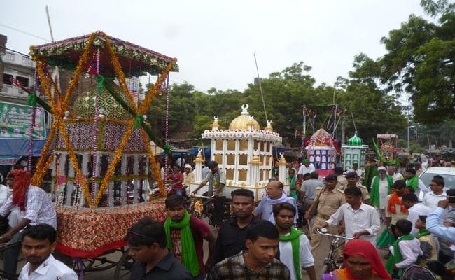 VIDEO में देखिए, बिहार में ताजिया पर गिरा बिजली का तार, अलग-अलग घटनाओं में 6 लोगों की मौत