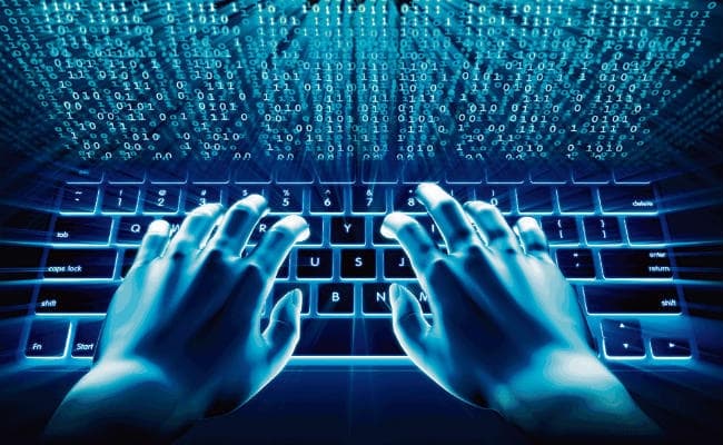 सावधान हैकर्स के निशाने पर हैं आपकी निजी जानकारियां, VIDEO में देखें कैसे करें बचाव