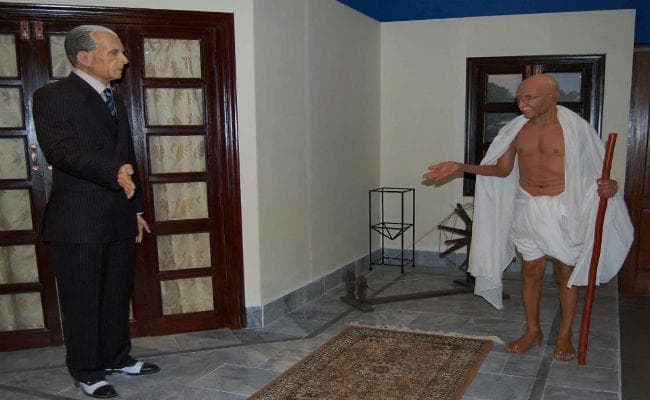 ...जब गांधीजी ने खून से दिया था ऑटोग्राफ, पाकिस्तान में आज भी लोकप्रिय है गांधी की आत्मकथा