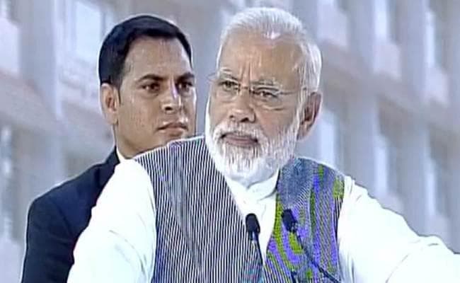 मोदी ने युवाओं से शराब की लत से लड़ने में मांगी मदद, उमिया धाम आश्रम का किया उदघाटन