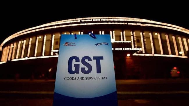 व्यापारियों को दिवाली गिफ्ट देगी मोदी सरकार, GST परिषद की बैठक में बड़ा फैसला संभव
