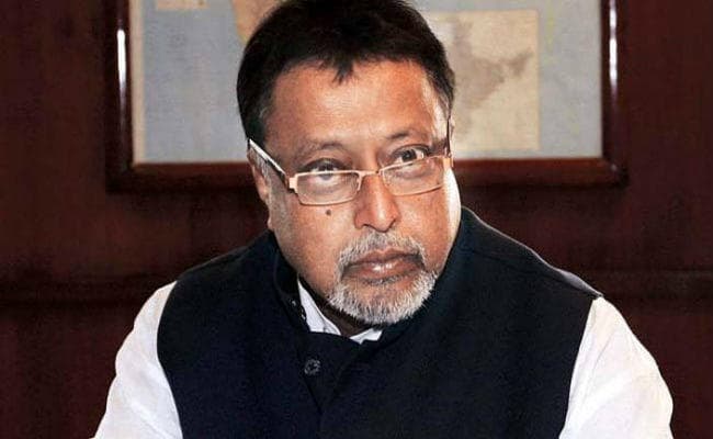 बंगाल : राष्ट्रवादी तृणमूल कांग्रेस की बैठक, मुकुल दिल्ली रवाना