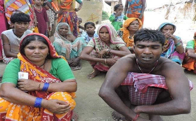 ट्रेन की चपेट में आने से मां-बेटी की दर्दनाक मौत, दो अन्य बच्चे गंभीर रूप से घायल