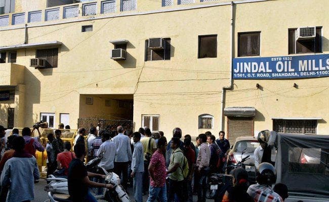 दिल्ली में बुजुर्ग महिला, तीन बेटियों और एक सुरक्षा गार्ड की गला काट कर हत्या