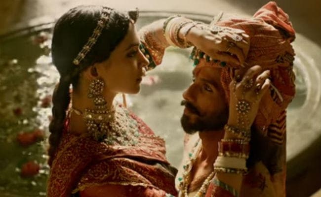 #PadmavatiTrailer: न राजा न रानी, ''खिलजी'' ने लूटा दिल...देखें
