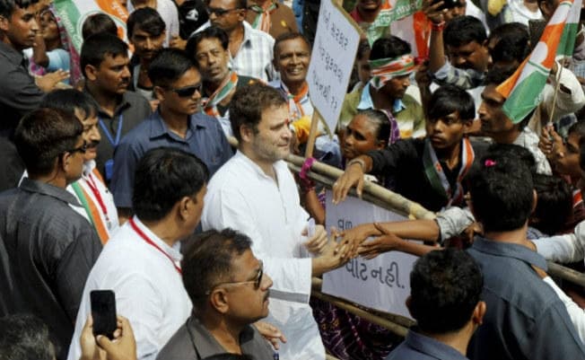 राहुल गांधी ने नरेंद्र मोदी-अमित शाह के गृहप्रदेश गुजरात में खुद को क्यों झोंक दिया है?