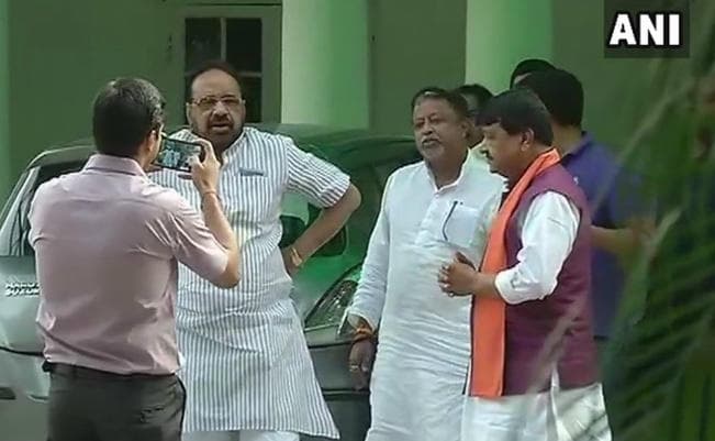 मुकुल राय ने दिल्ली में कैलाश विजयवर्गीय से की भेंट, भाजपा में आने की चर्चा को मिला बल