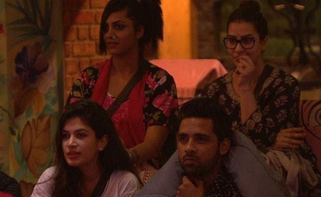 Bigg Boss: शिल्‍पा-विकास का वॉर-ड्रामा जारी, रात के अंधेरे में पास आ रहे हैं ये दो कंटेस्‍टेंट
