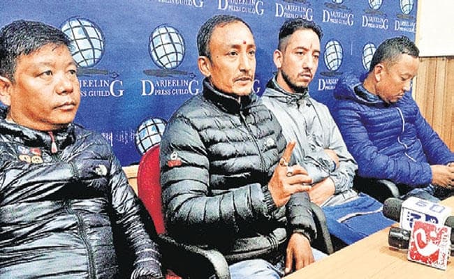 गोजयुमो ने भी अब छोड़ा विमल गुरुंग का साथ
