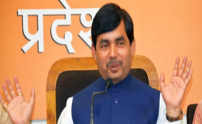 शाहनवाज बोले, स्मृति ईरानी से डरते हैं राहुल गांधी