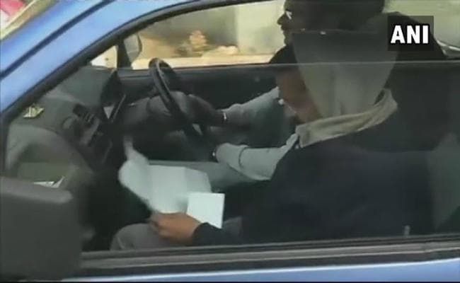 दिल्ली सचिवालय के बाहर से CM अरविंद केजरीवाल की कार चोरी, शिकायत दर्ज