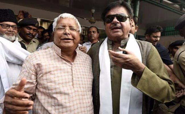 PM मोदी की यात्रा को लेकर राजनीतिक बवाल, पटना विवि के गेस्ट लिस्ट में शत्रु, यशवंत, लालू का नाम नहीं