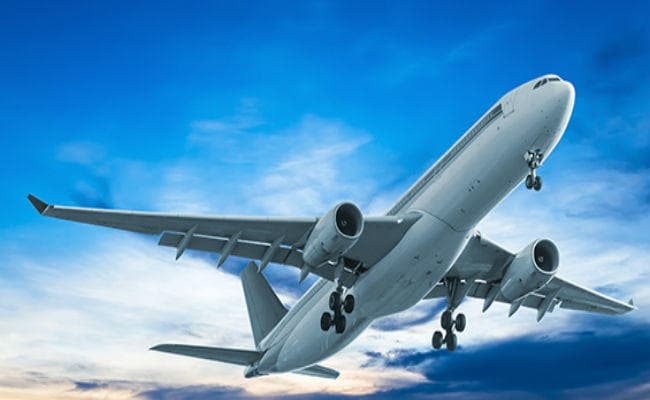 खुशखबरी : त्योहारी मौसम में हवाई किराये में बड़ी गिरावट, कई कंपनियां दे रही हैं छूट