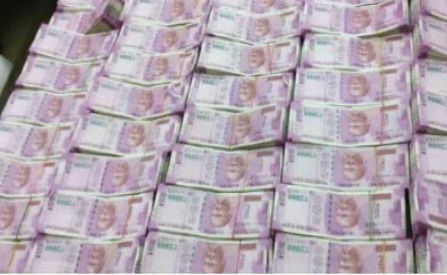 झारखंड : गढ़वा में सीडीपीओ रही आरती के पास कहां से आए थे आय से 28% अधिक संपत्ति ?