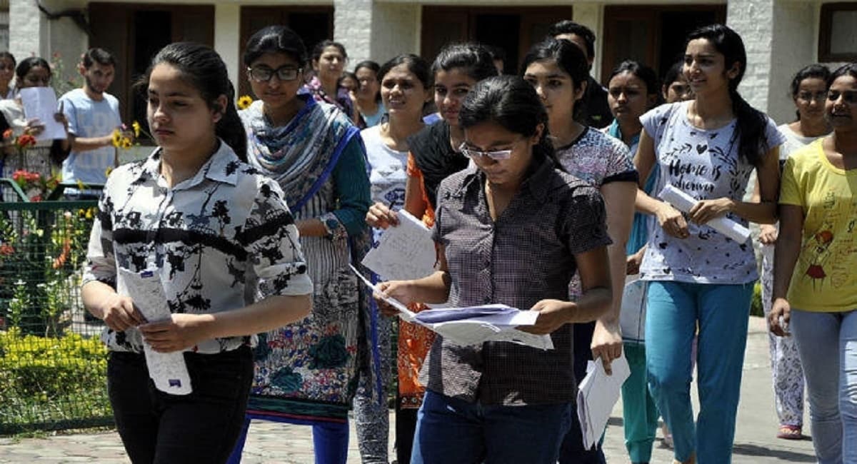 कोरोना संक्रमण के कारण UPTET अगले आदेश तक स्थगित