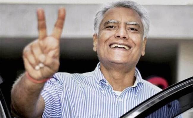 कांग्रेस ने भाजपा से गुरदासपुर सीट छीनी, जाखड़ भारी मतों से जीते, सिद्धू ने कहा-एक पारी से मिली जीत