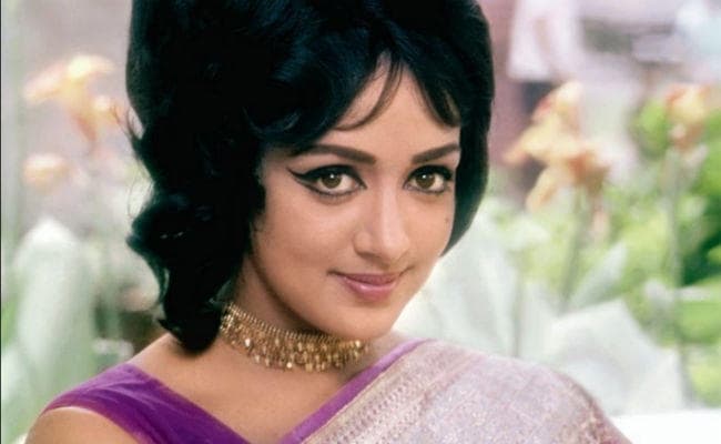 ये कहकर हेमा मालिनी को काम देने से किया था इनकार, जानें ”ड्रीम गर्ल” से जुड़ी ये बातें…