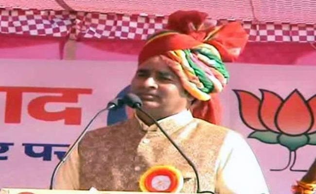 संगीत सोम ने ताजमहल के इतिहास पर उठाया सवाल, कहा : बाबर-औरंगजेब का नाम इतिहास के पन्नों से हटे