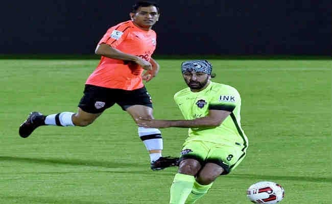 VIDEO : जब धौनी के एक गोल ने दिलायी बैकहम की याद