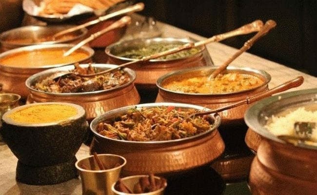 शहरी मिडिल क्लास को राहत देने की तैयारी में मोदी सरकार, रेस्टोरेंट में खाना हो सकता है सस्ता