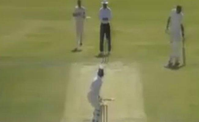 OMG : 78 ओवर में 4 रन नहीं बना पायी पाकिस्तानी टीम, देखें VIDEO