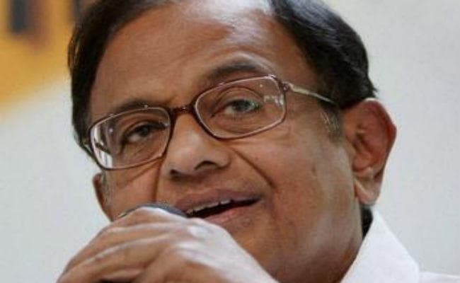 चिदंबरम का हमला, कहा- मोदी सारी घोषणाएं कर लेंगे तब होगा गुजरात चुनाव की तारीखों का ऐलान