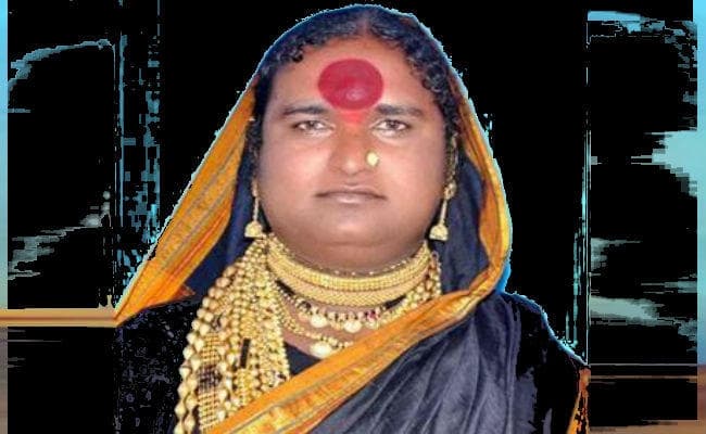 पहली बार महाराष्ट्र ग्राम पंचायत में ट्रासजेंडर ने जीत दर्ज की