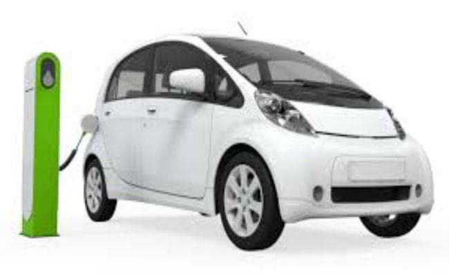 इलेक्ट्रिक कार : 42 रुपये की चार्जिंग से आप तय कर पायेंगे 100 किलोमीटर की दूरी