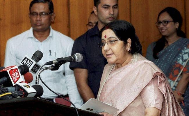 सुषमा बोलीं-आतंकवाद के खिलाफ साथ मिलकर लड़ेंगे भारत-बांग्लादेश, रोहिंग्या पर म्यांमार को दी नसीहत