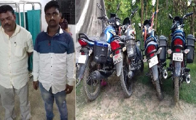 बिहार : दरभंगा में शराब पीते राजद नेता व मुखिया पुत्र गिरफ्तार