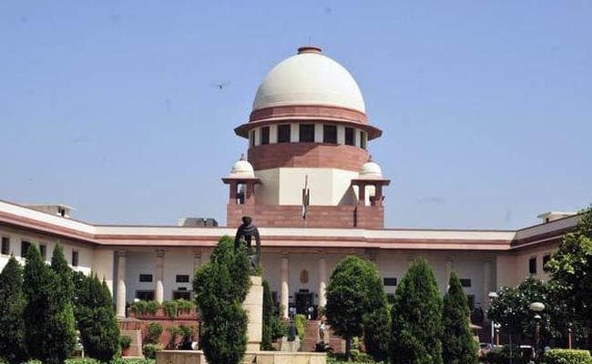 सुप्रीम कोर्ट ने सिनेमाघरों में राष्ट्रगान बजाने पर दिये गये अपने आदेश में संशोधन करने का दिया संकेत