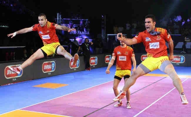 प्रो कबड्डी लीग : बंगाल वारियर्स को हराकर गुजरात फोरच्यूनजाइंट्स फाइनल में