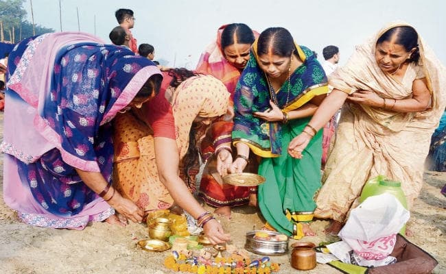 इस बार छठपूजा पर विशेष संयोग : 12 वर्ष बाद सूर्य  व नारायण का मिलन, होगा फलदायी