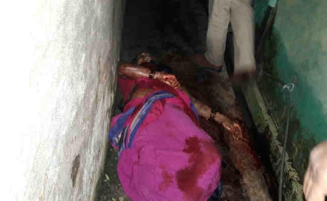 लखीसराय : अर्घ्य देकर लौट रही 60 वर्षीय महिला की गला रेत कर हत्या