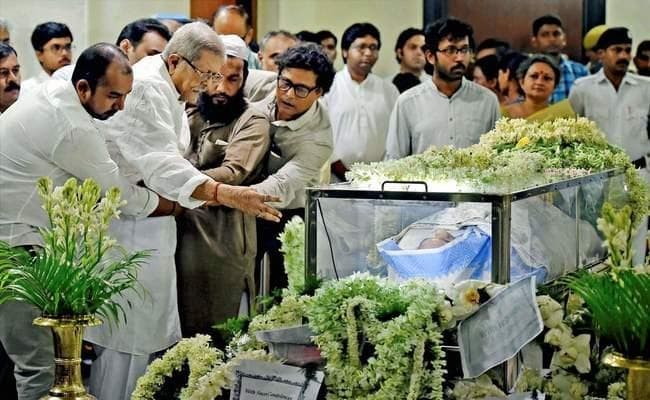 वाराणसी में ठुमरी गायिका गिरिजा देवी का शरीर पंचतत्व में विलीन