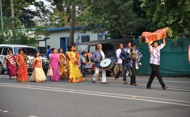 बिहार : विभिन्न जिलों की अलग-अलग घटनाओं में छठ पर्व के दौरान 35 लोगों की मौत
