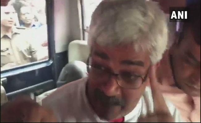 मेरे पास मंत्री का सेक्स वीडियो, इसलिए मुझे फंसाया : विनोद वर्मा मेरे पास मंत्री का सेक्स वीडियो, इसलिए मुझे फंसाया : विनोद वर्मा