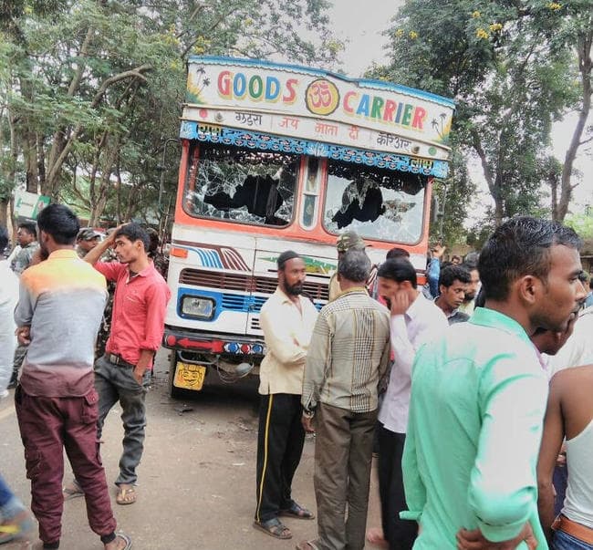 ट्रक की चपेट में आने से मोटरसाइकिल सवार की मौत