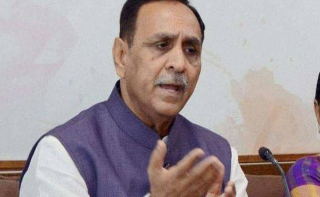 CM विजय रुपाणी का आरोप, अहमद पटेल के अस्पताल से जुड़े थे IS आतंकी